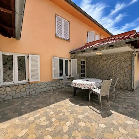 Nevenka K. Gæstehus Čižići