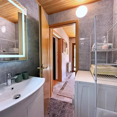 Nevenka K. Gæstehus