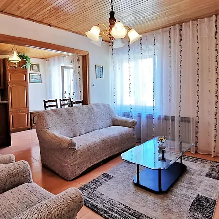 Nevenka K. Guest house Cizici